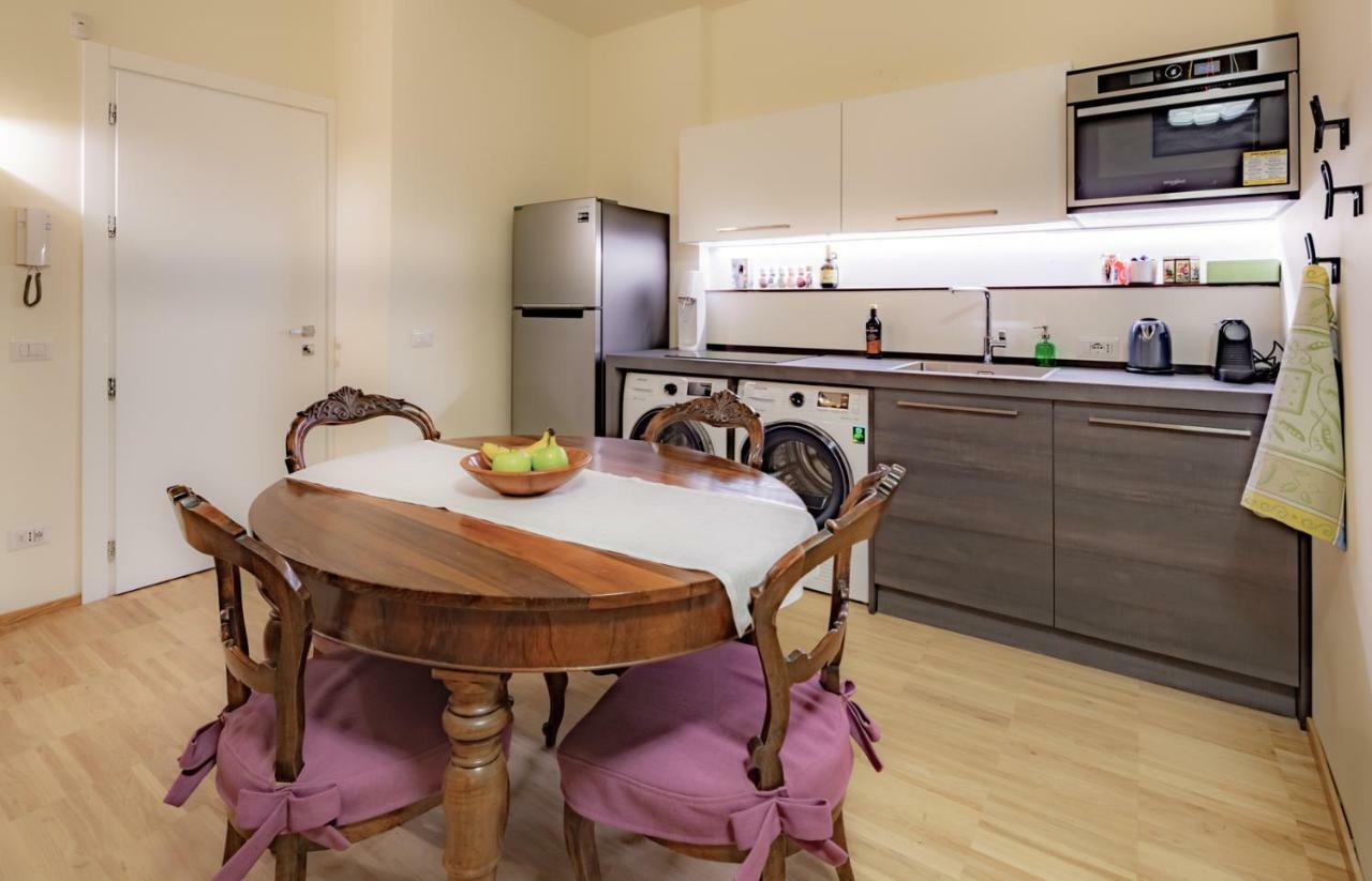 Апартаменты La Casa Colorata - Flats In Milan - Bocconi Экстерьер фото